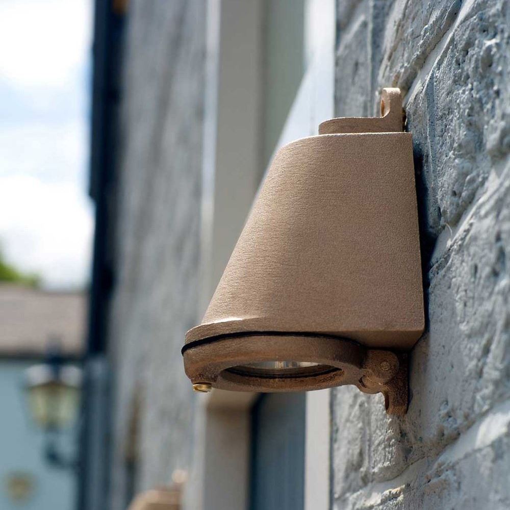 Davey Mast Exterior Wall Light