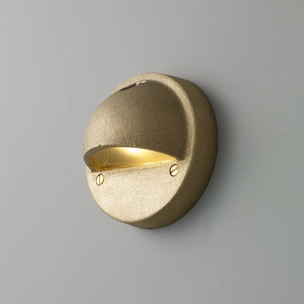 Davey Lidded Cast Brass Step Light - Low voltage
