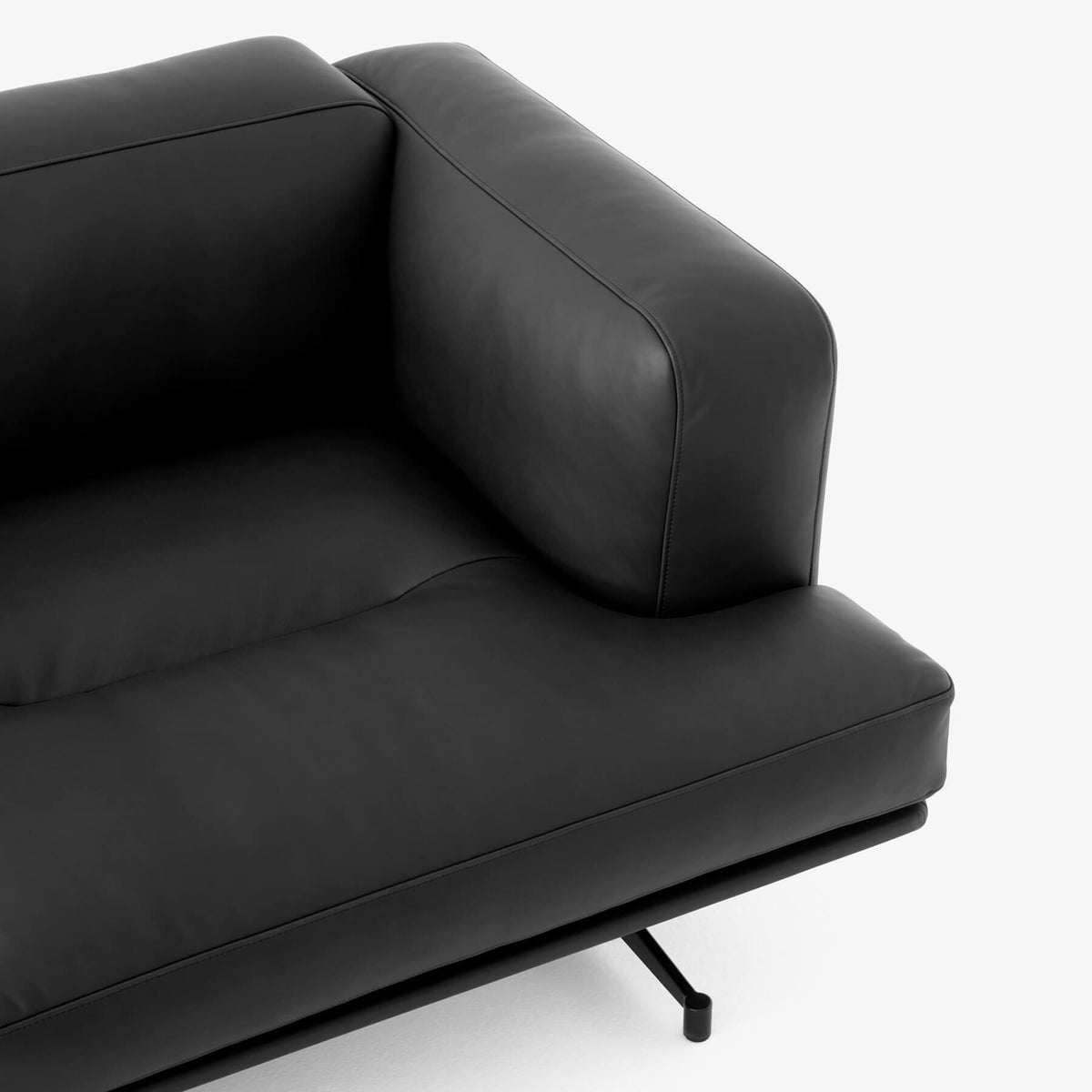 &Tradition AV23 Inland 3+ Seater Sofa