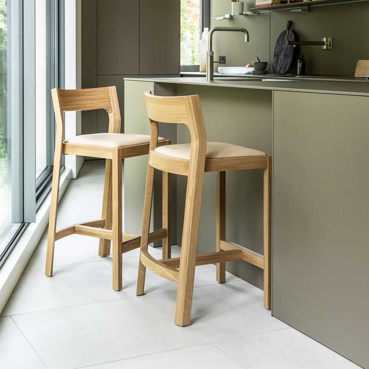 Case Furniture Profile Stool