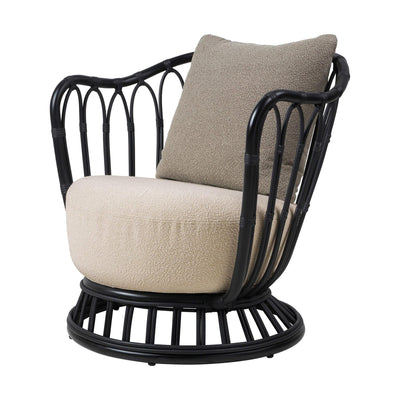 GUBI Grace Outdoor Lounge Chair