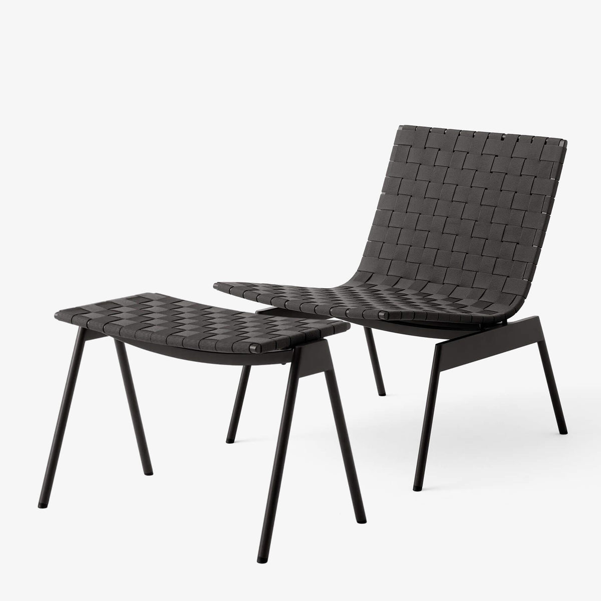 &Tradition Ville Garden Lounge Chair & Footstool