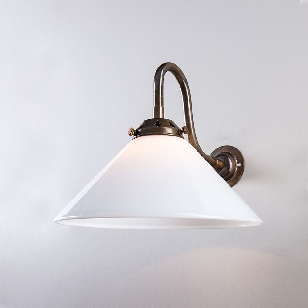 Outlet Old School Electric B22 Conical Glass Wall Light