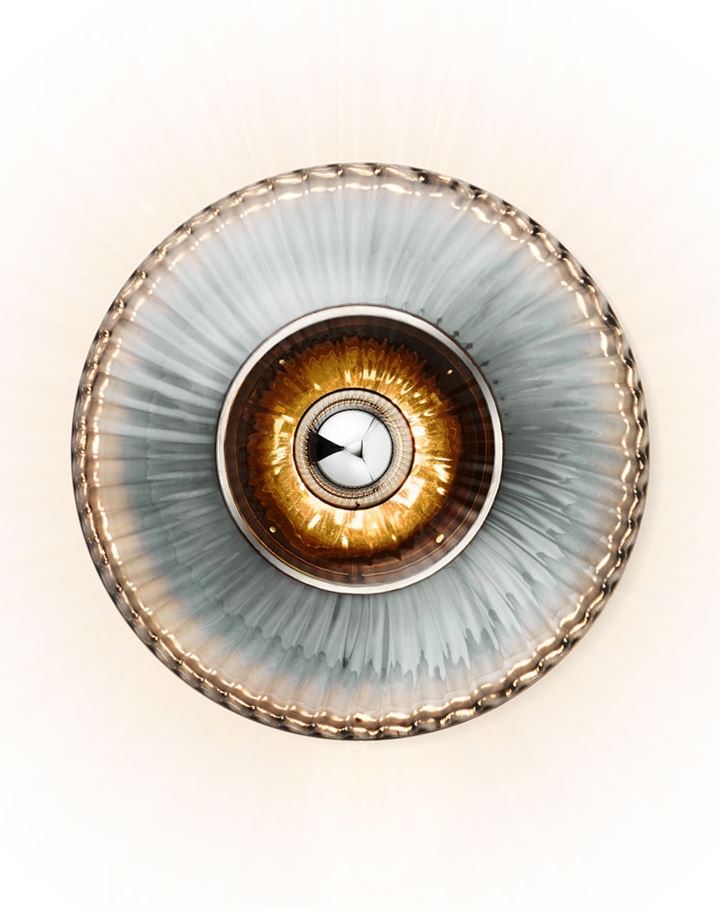New wave optic wall light