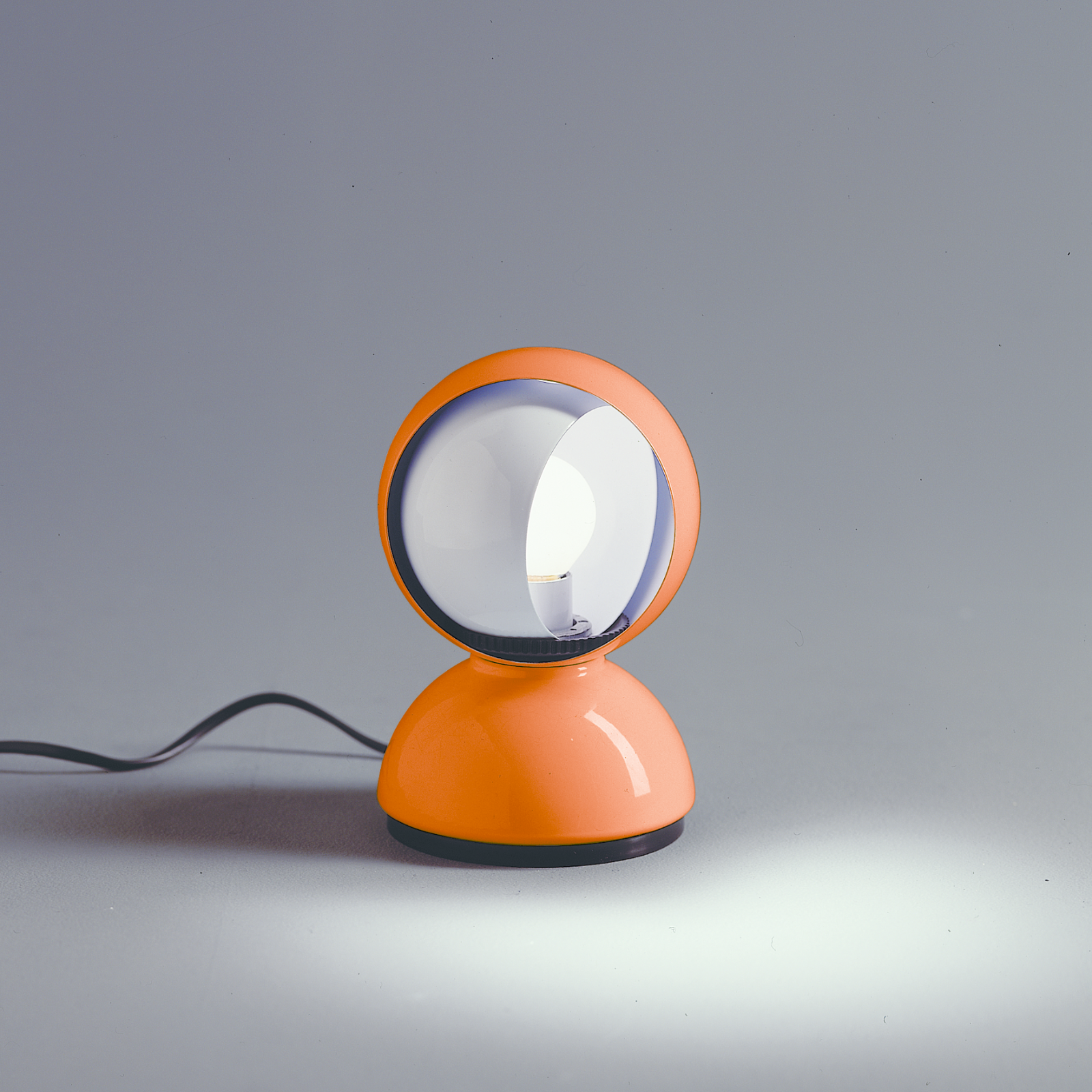 Artemide Eclisse Table Lamp