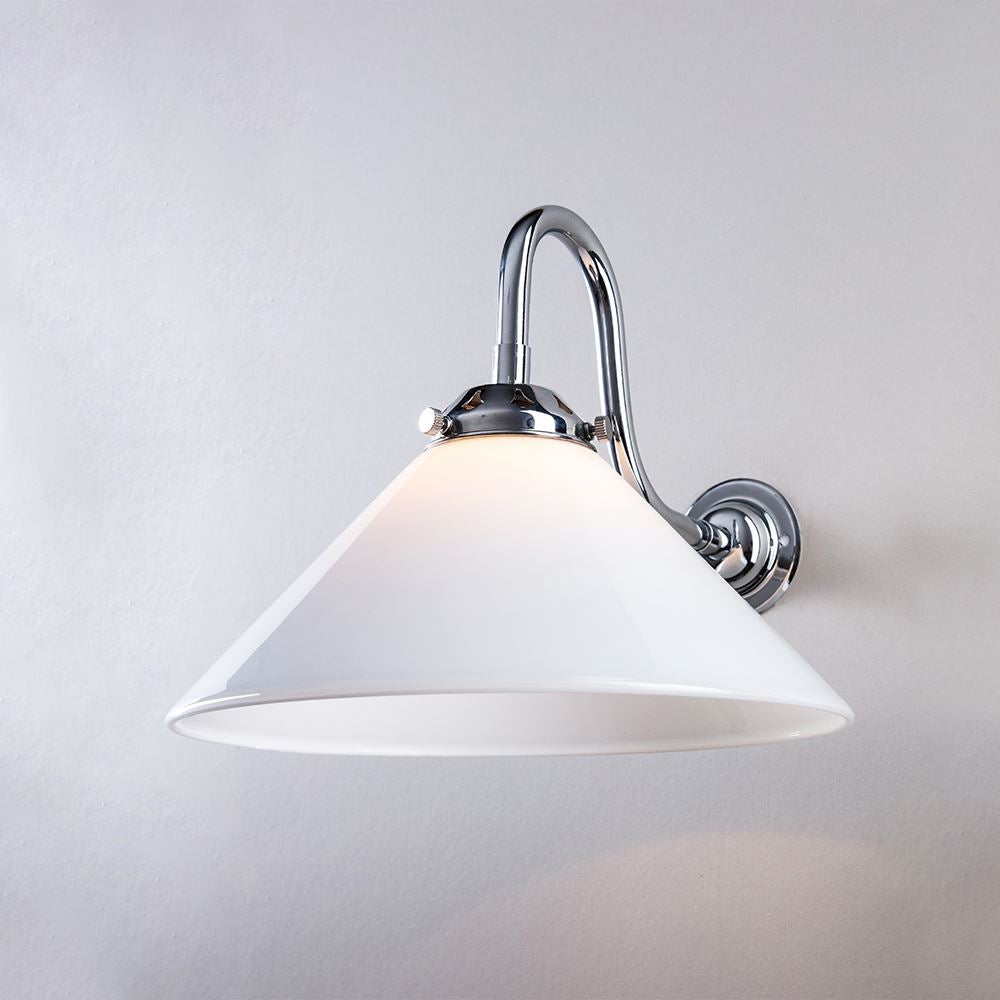 Outlet Old School Electric B22 Conical Glass Wall Light