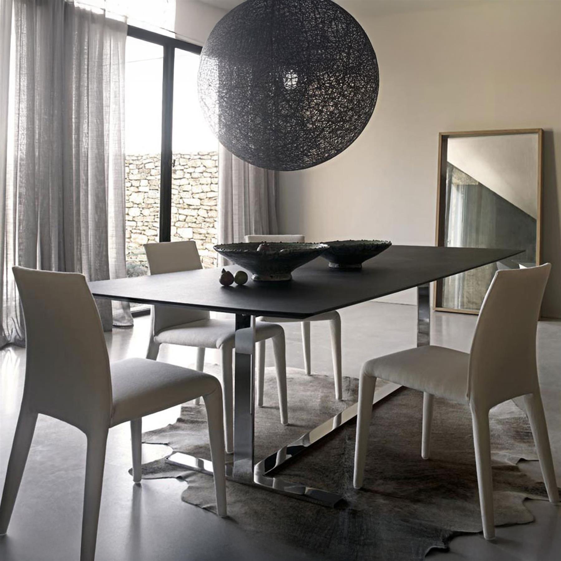 引取可B&B ITALIA Eileen アイリーン ダイニングテーブル 235 B&B Italia Eileen Dining Table | Holloways of Ludlow