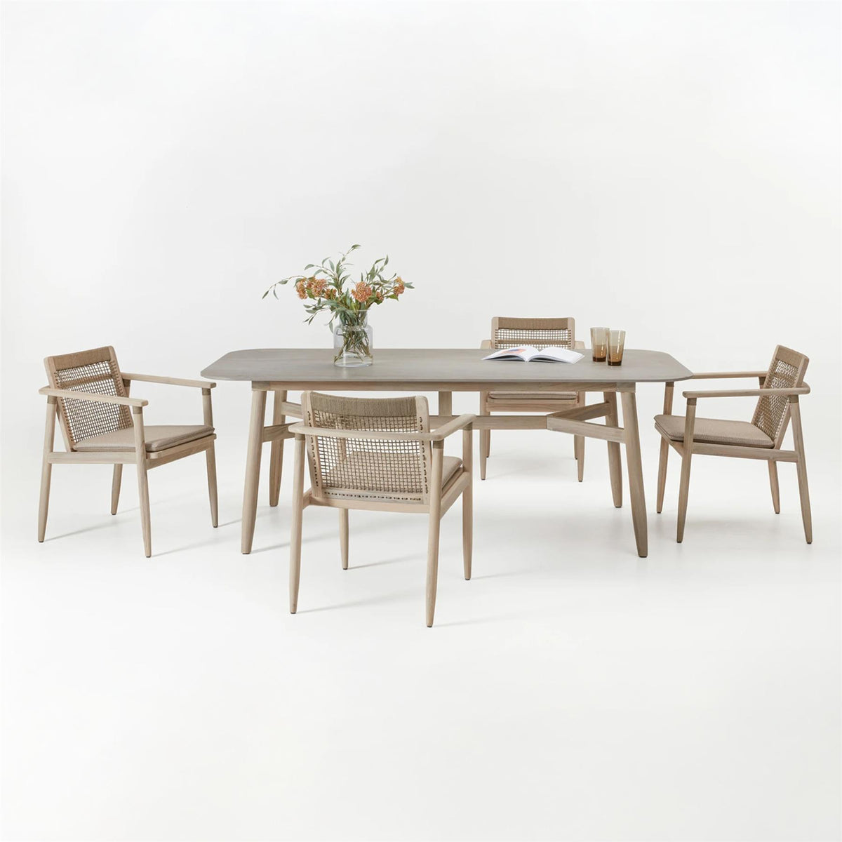 Vincent Sheppard David Garden Dining Table