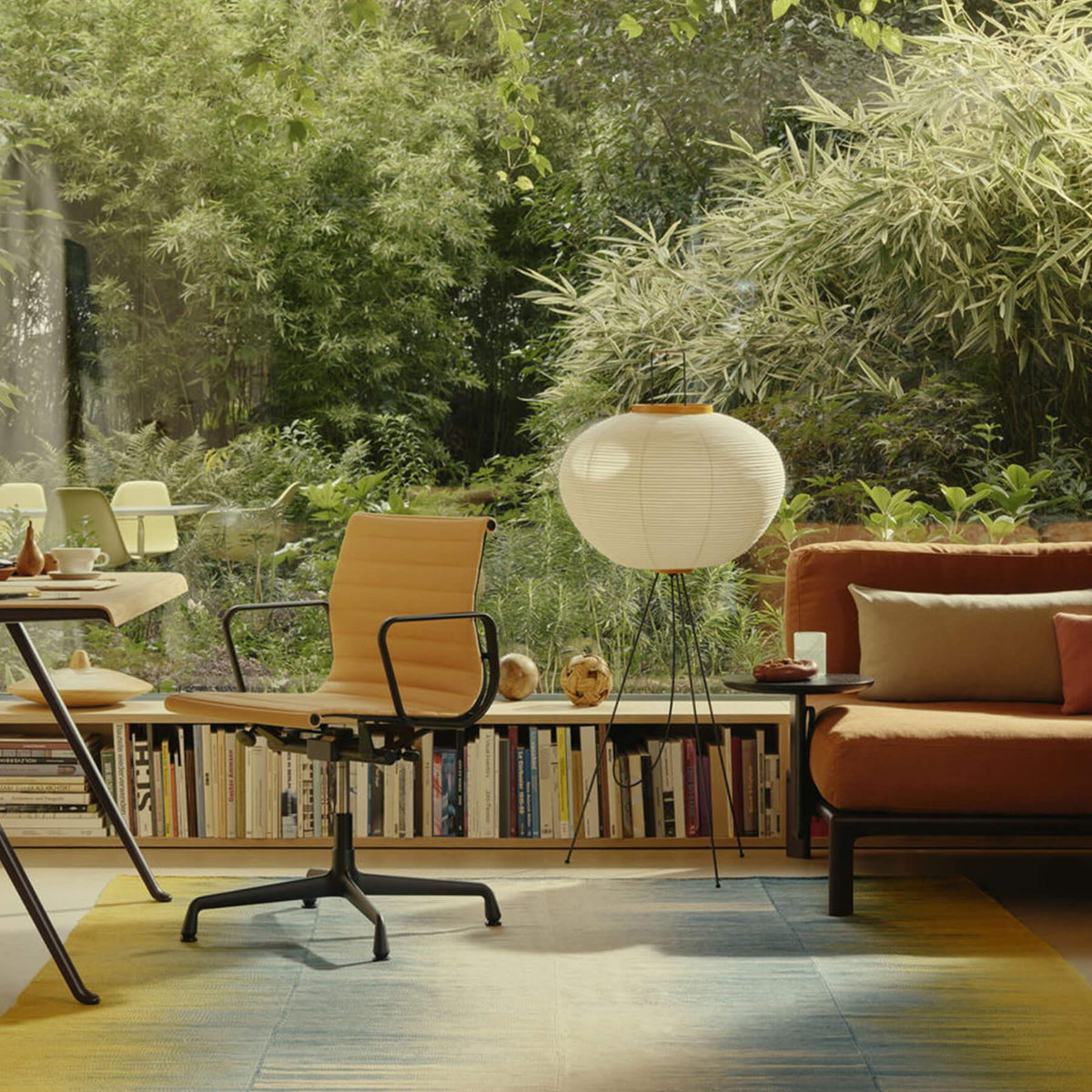 Vitra Akari 10A Floor Lamp