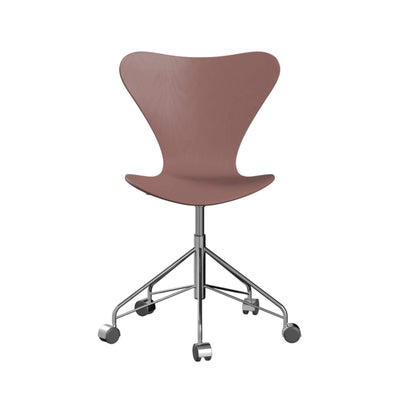Fritz Hansen Series 7 Swivel Chair