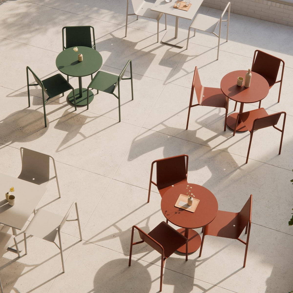 TIPTOE MOKA Outdoor Bistro Table - Round