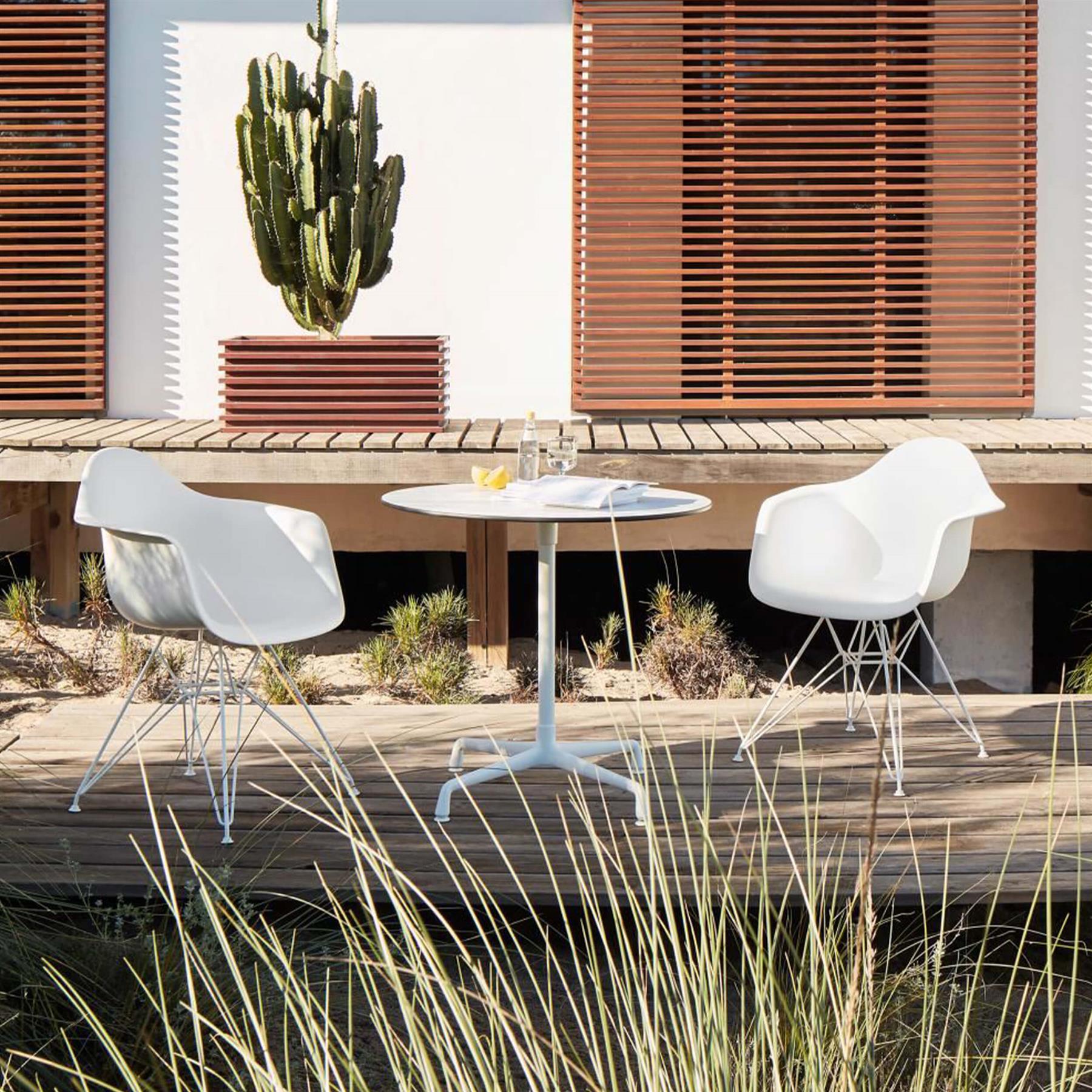 Vitra Eames DAR Plastic Armchair