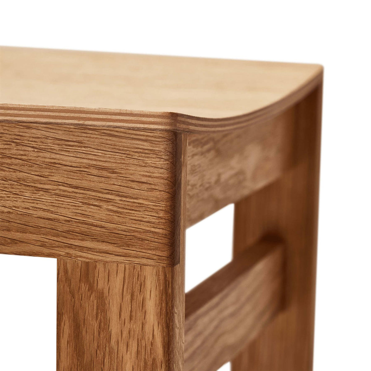 Form & Refine Sonder Stool