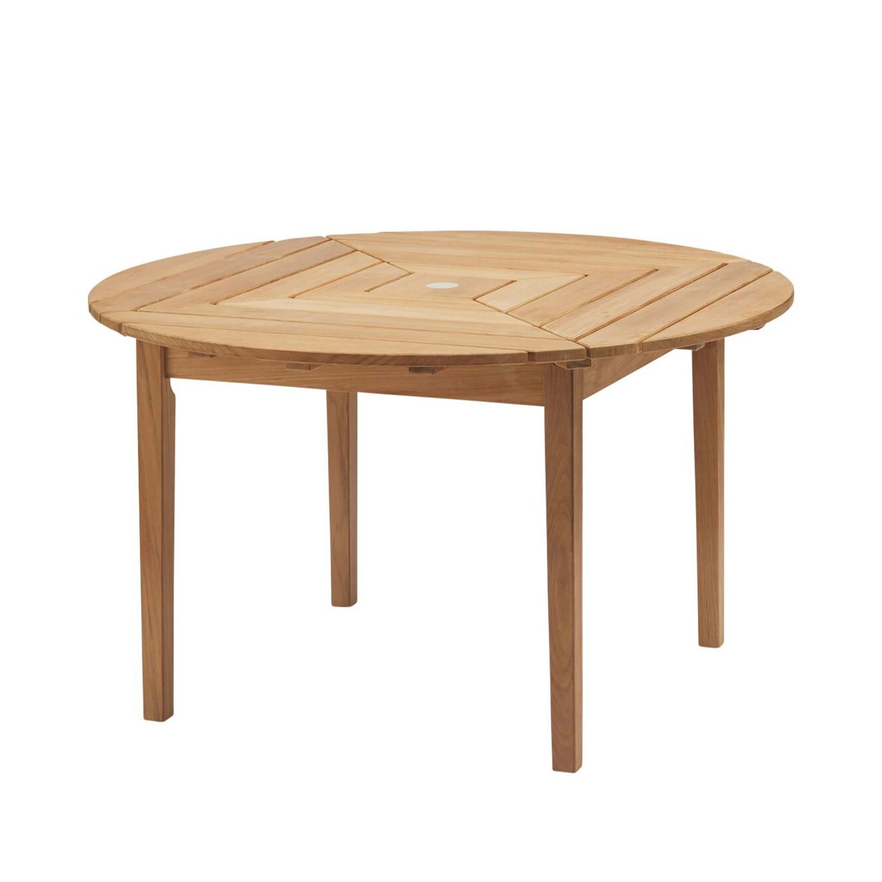 Fritz Hansen Drachmann Round Garden Dining Table