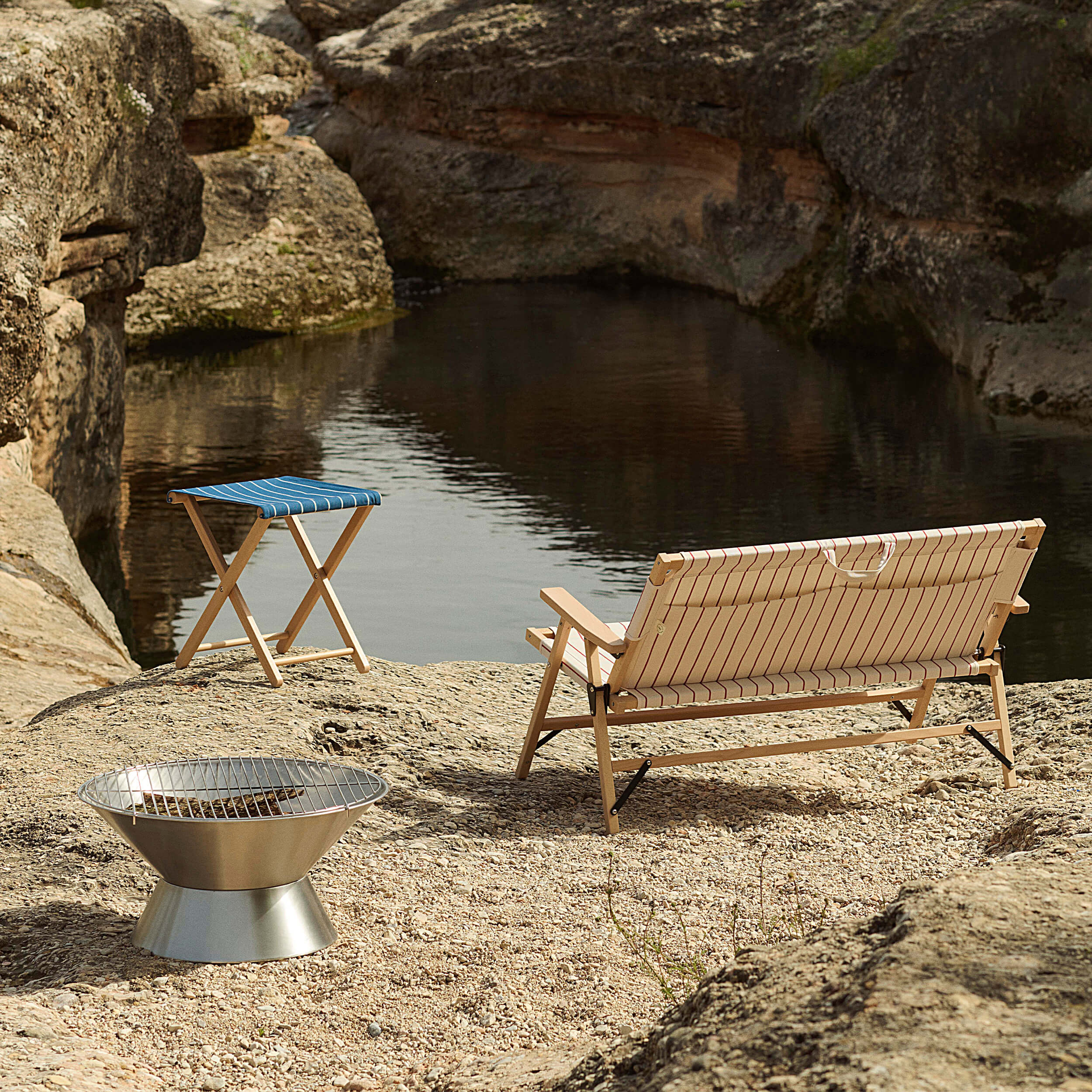 HAY Outdoor Market Folding Sofa – Holloways of Ludlow