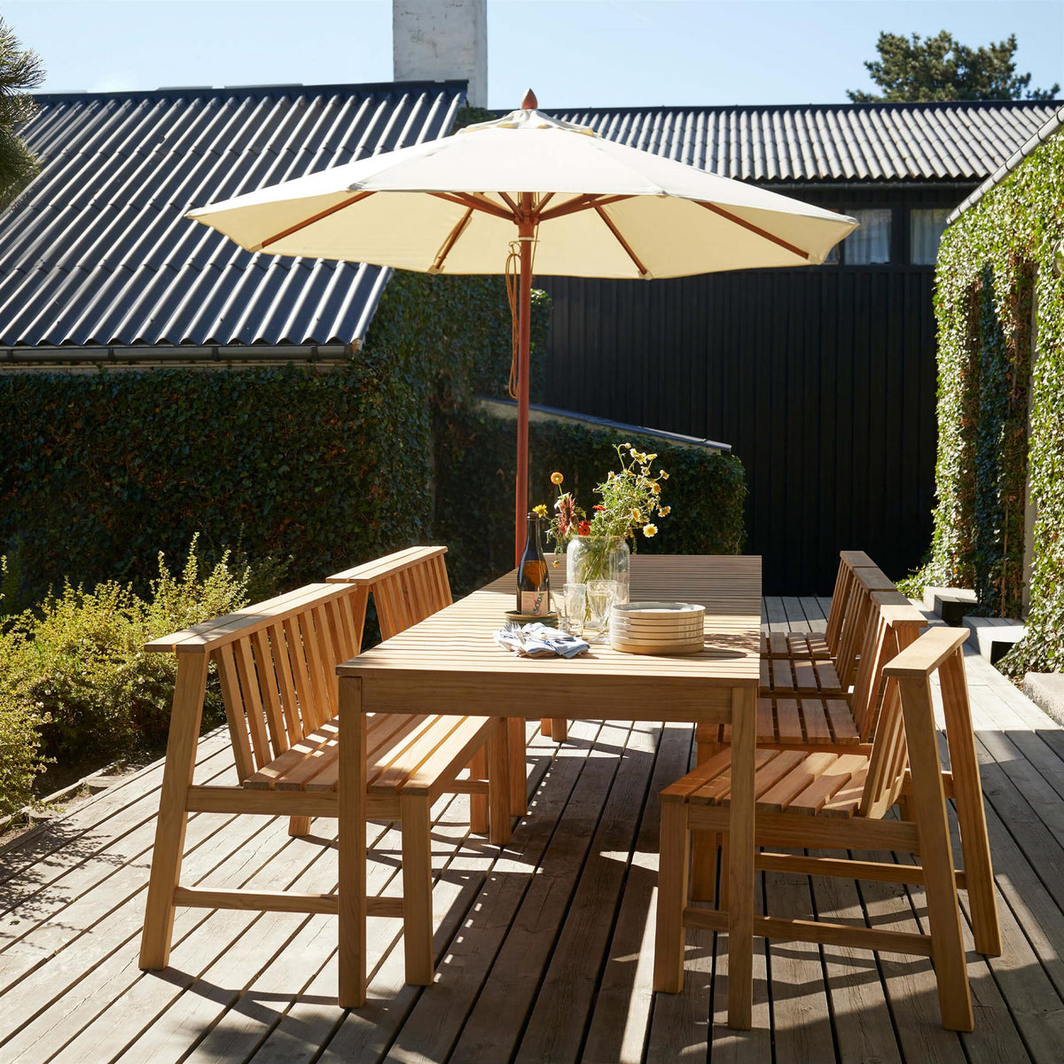 Fritz Hansen Cadence Garden Dining Table