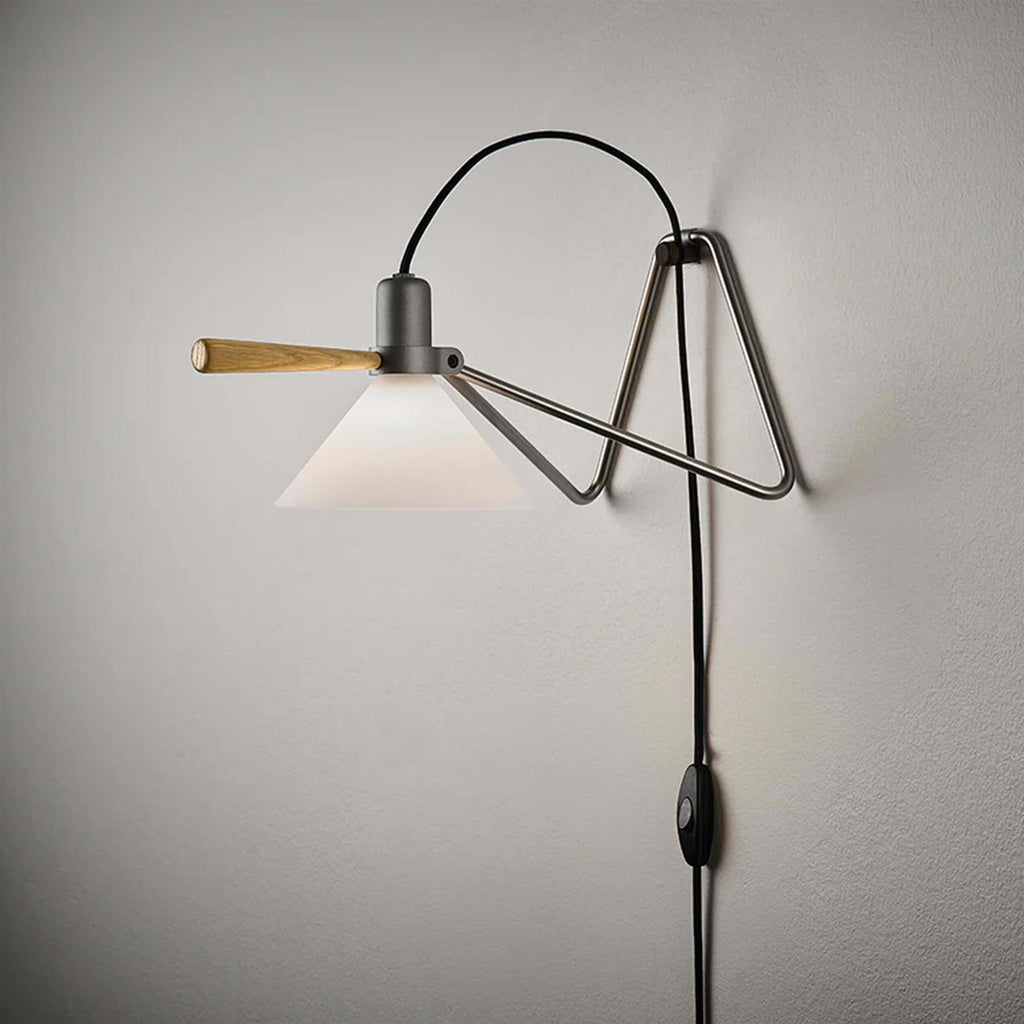 Le Klint 356 Spot Table Lamp