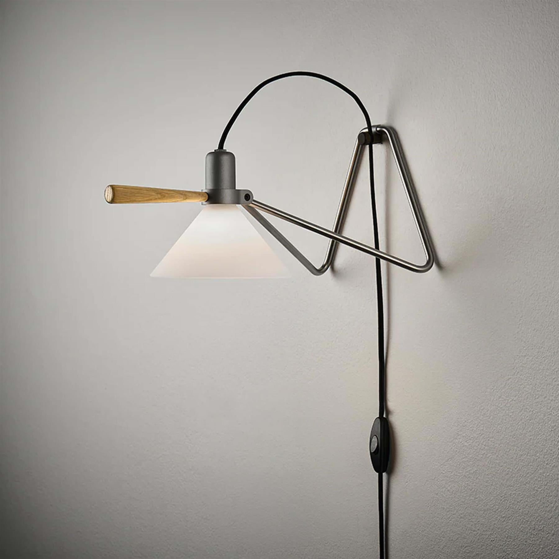 Le Klint 356 Spot Table Lamp