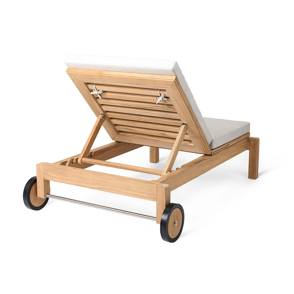 Carl Hansen & Son AH604 Outdoor Lounger