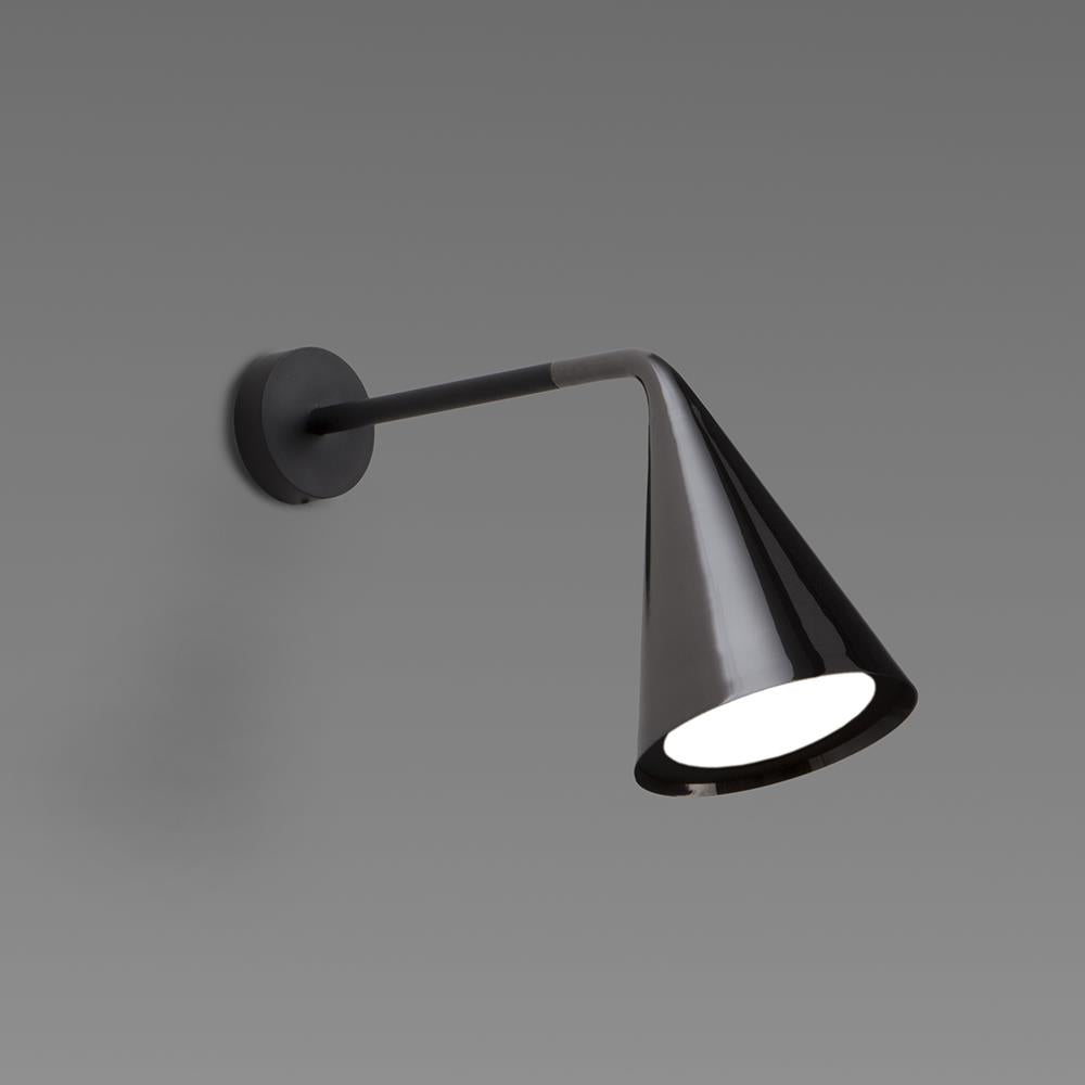 Tooy Gordon wall light