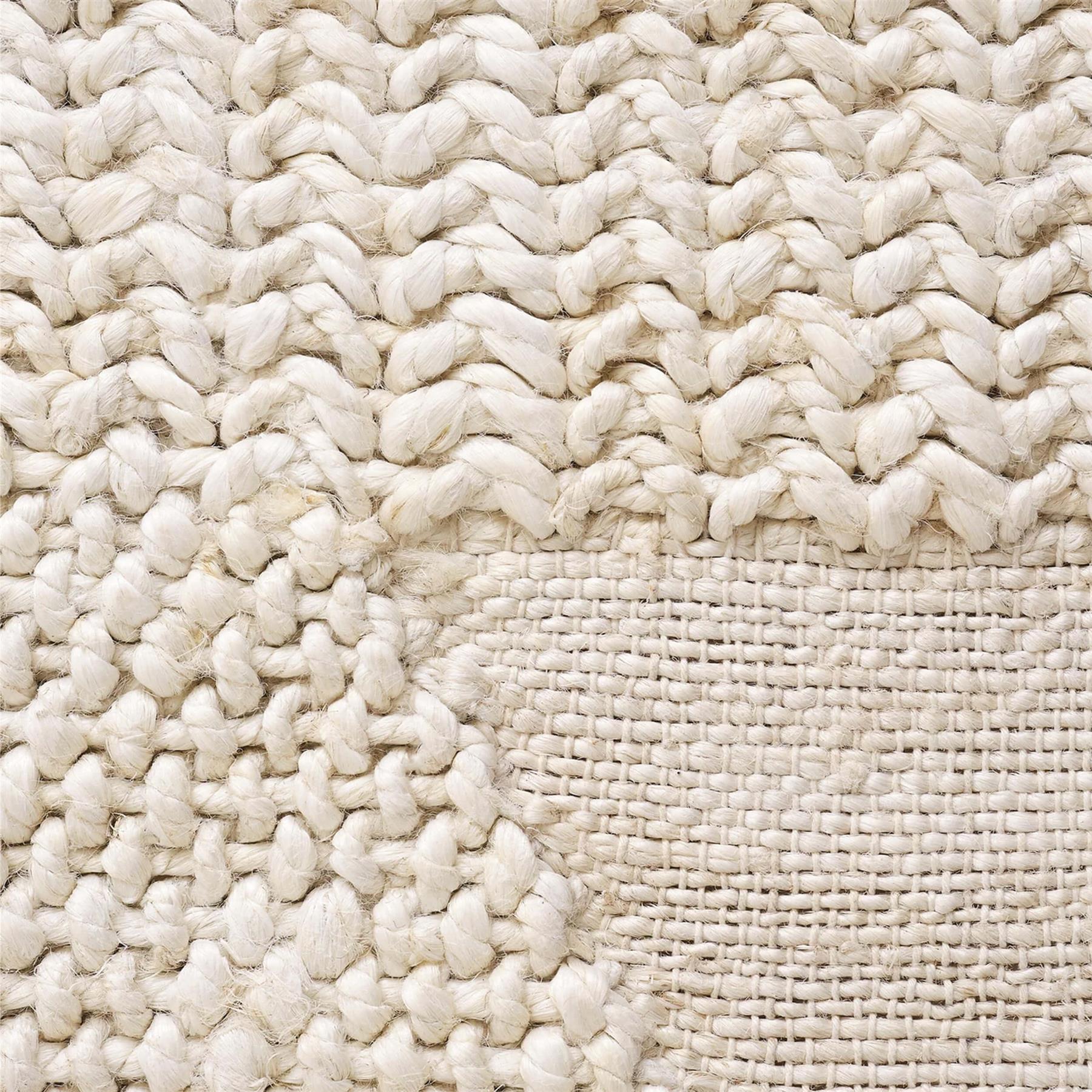 HAY Peas Random – Holloways of Ludlow