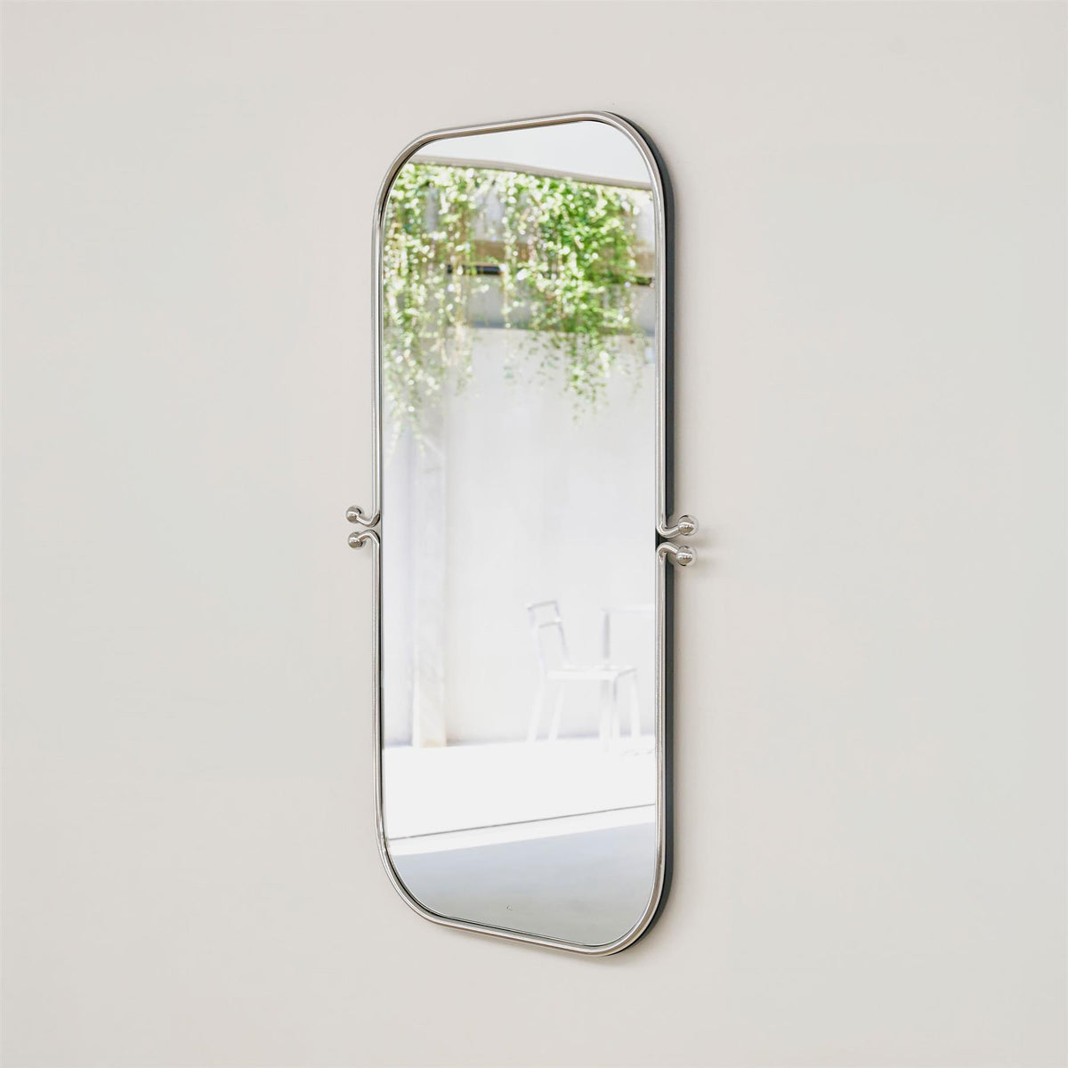 RTH Clasp Mirror