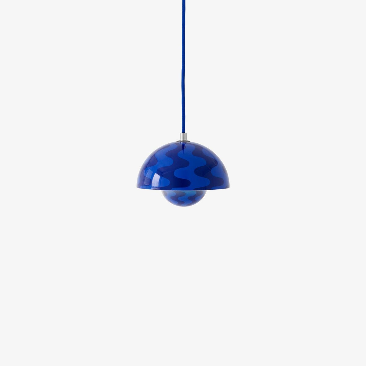 &Tradition VP10 Flowerpot Pendant Light