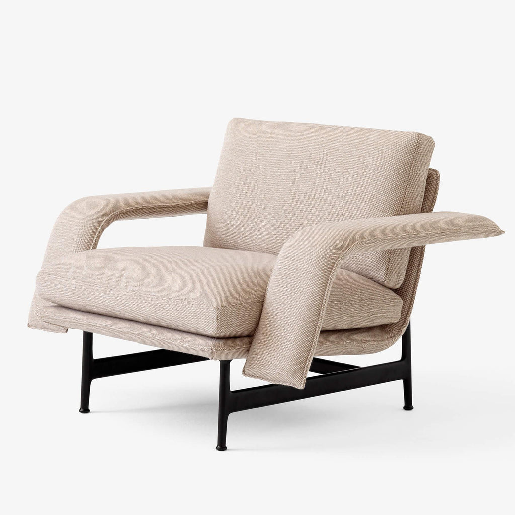 &Tradition AV29 Meantime Lounge Chair