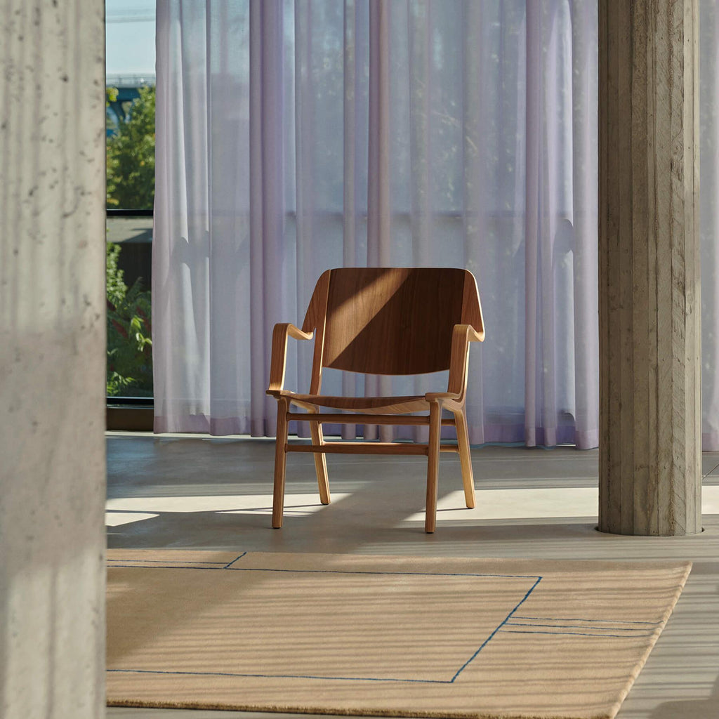 &Tradition HM11 AX Lounge Chair
