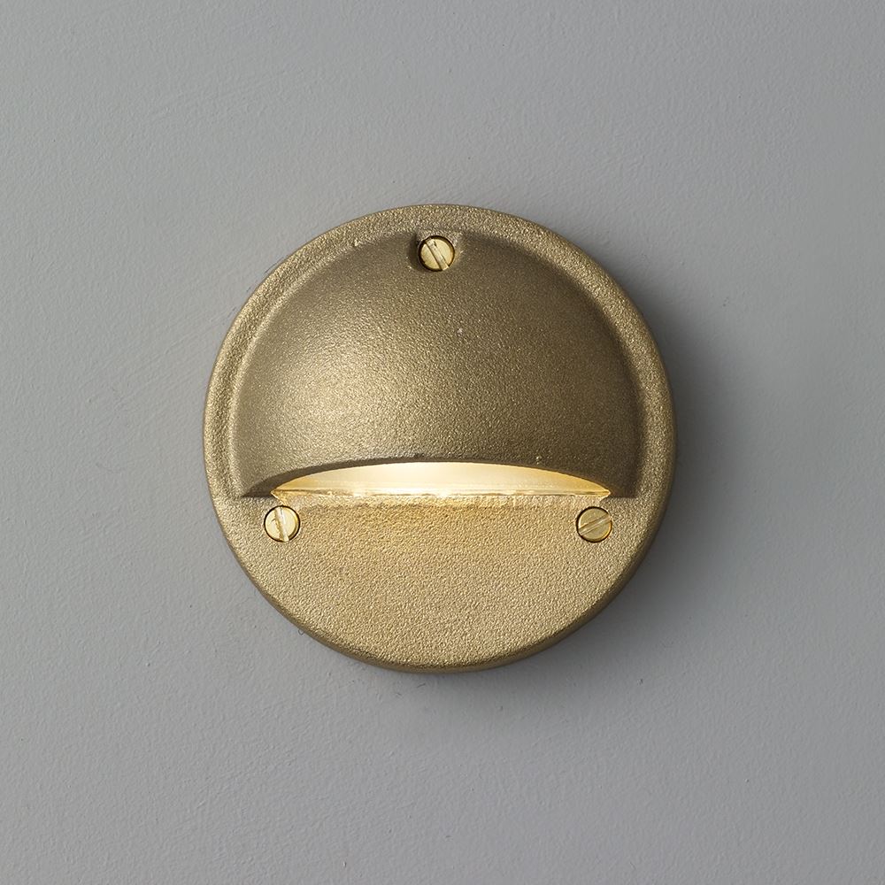 Davey Lidded Cast Brass Step Light - Low voltage