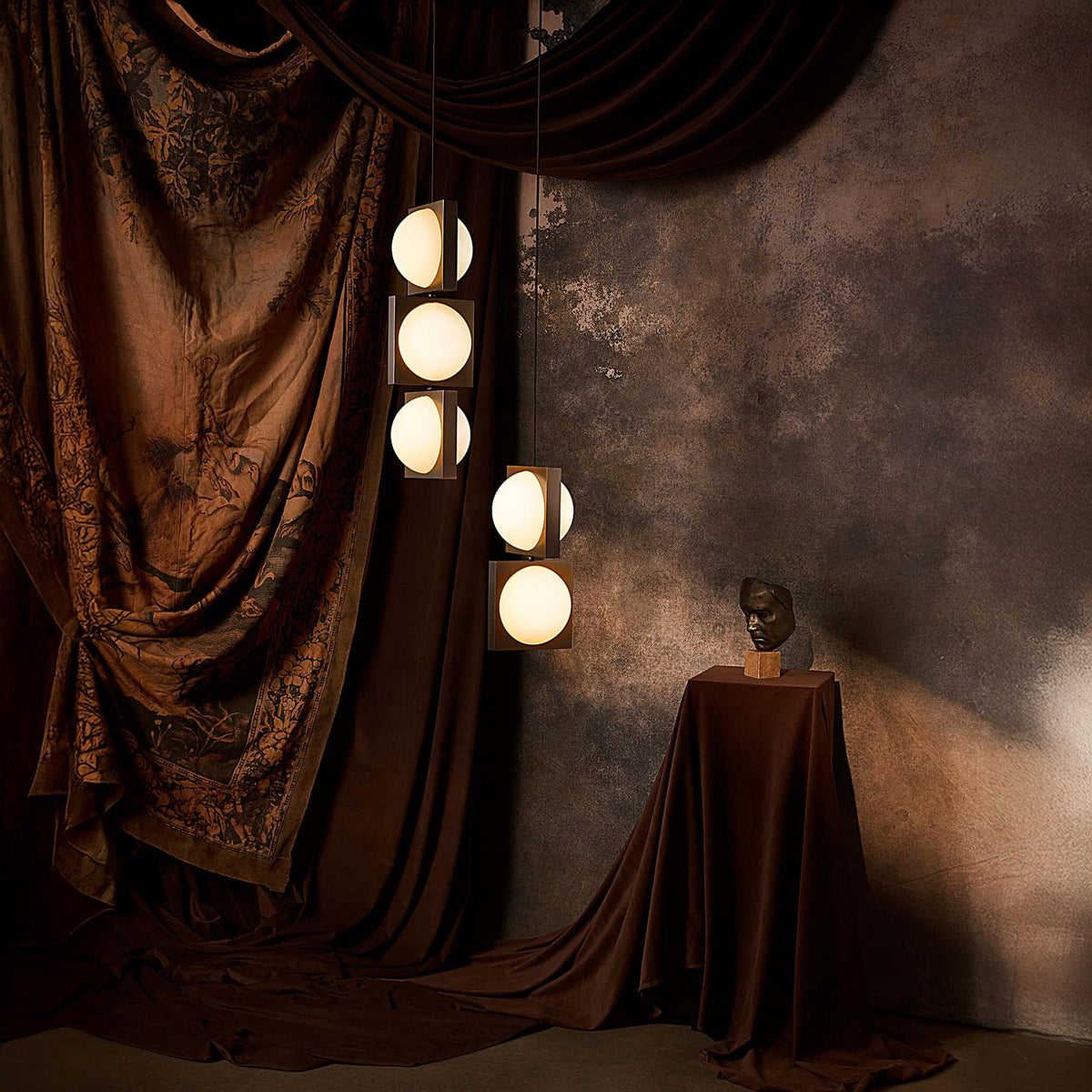 Lee Broom Solstice Pendant Light