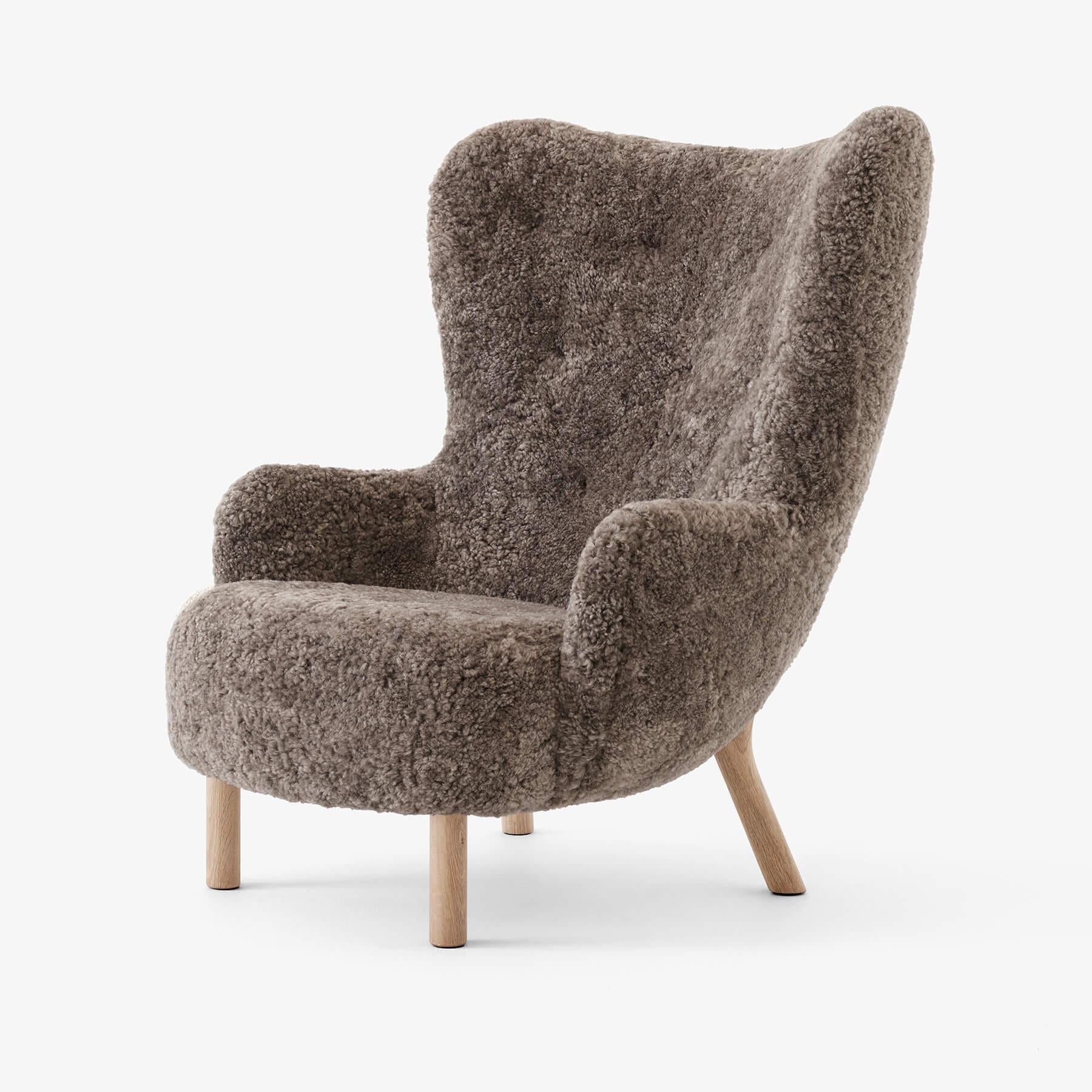 &Tradition VB3 Petra Lounge Chair | Holloways of Ludlow