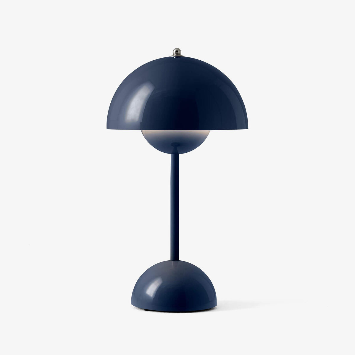 &Tradition VP9 Flowerpot Portable Rechargeable Lamp