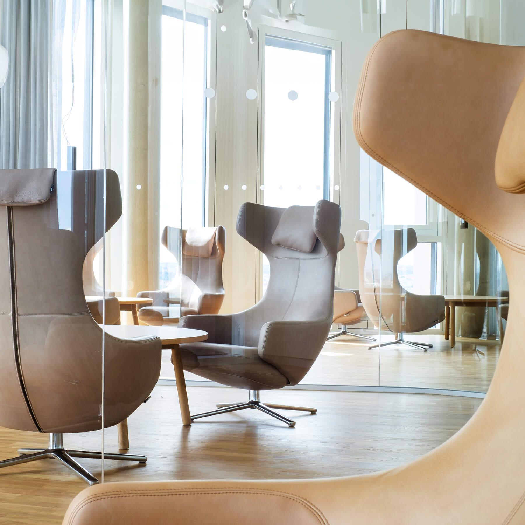 Vitra Grand Repos Lounge Chair