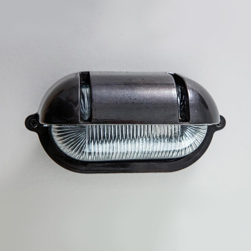 Old School Electric Oval Bulkhead With Eyelid